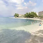 Antonio アパート